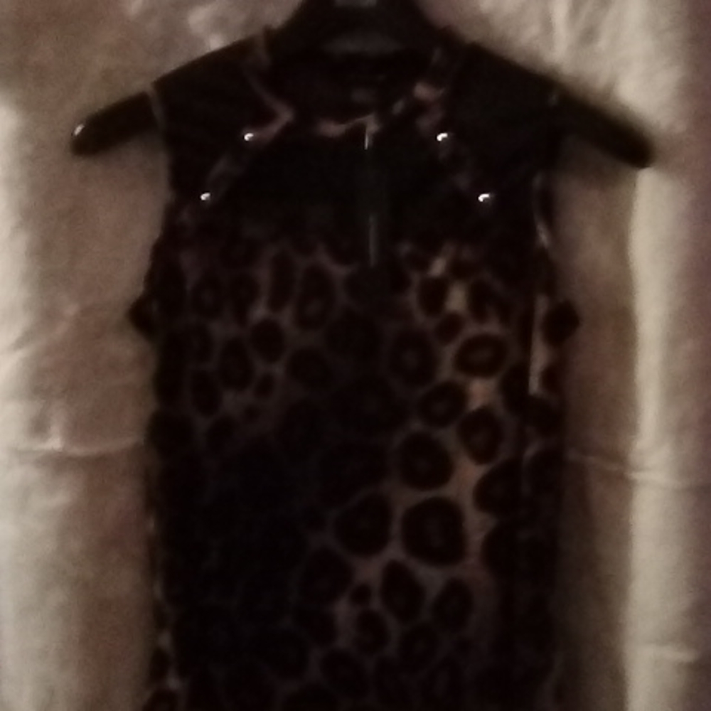 Leopard top